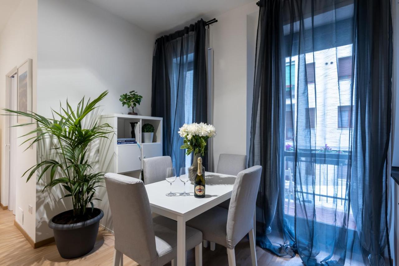 Suite 1,2 Porta Milano Centro Parking Free ภายนอก รูปภาพ